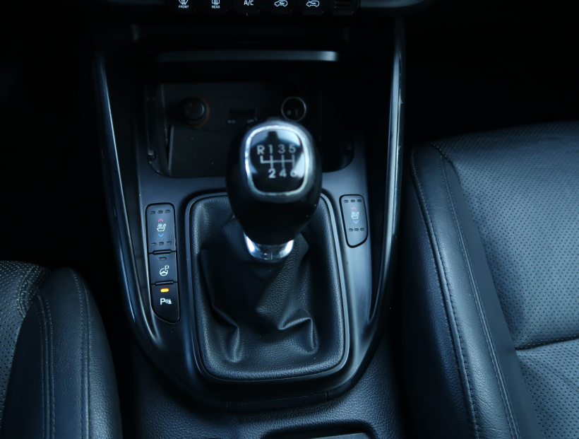 Kia Carens, 2015