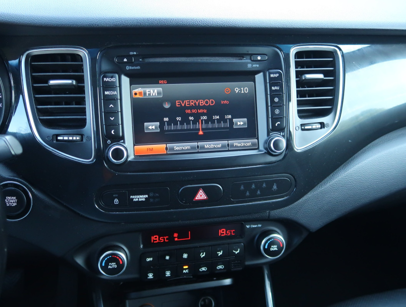 Kia Carens, 2015