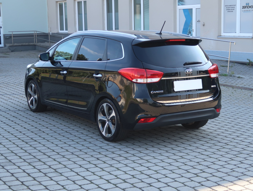 Kia Carens, 2015