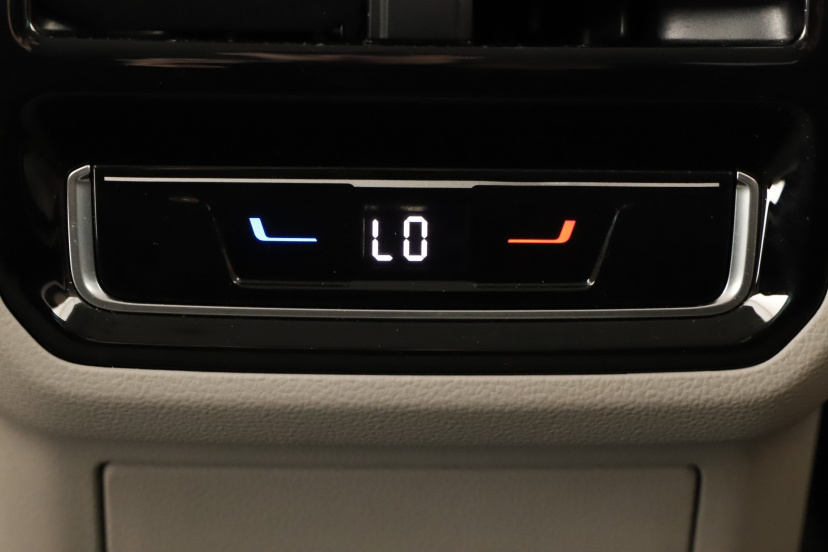 Volkswagen Passat, 2022