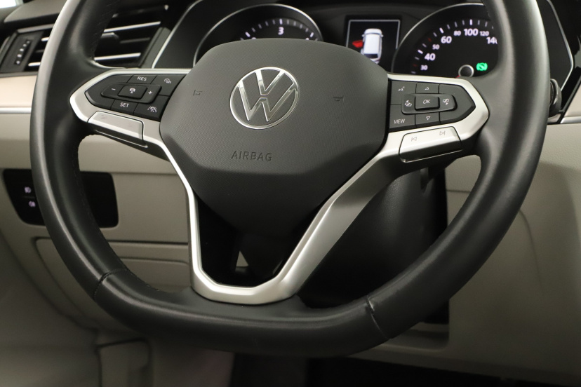 Volkswagen Passat, 2022