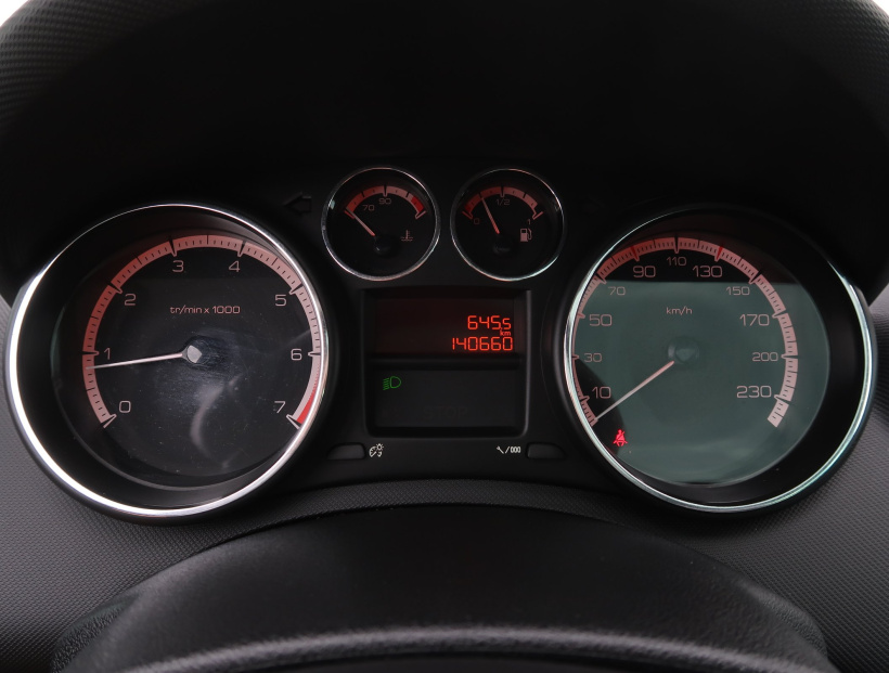 Peugeot 308, 2011