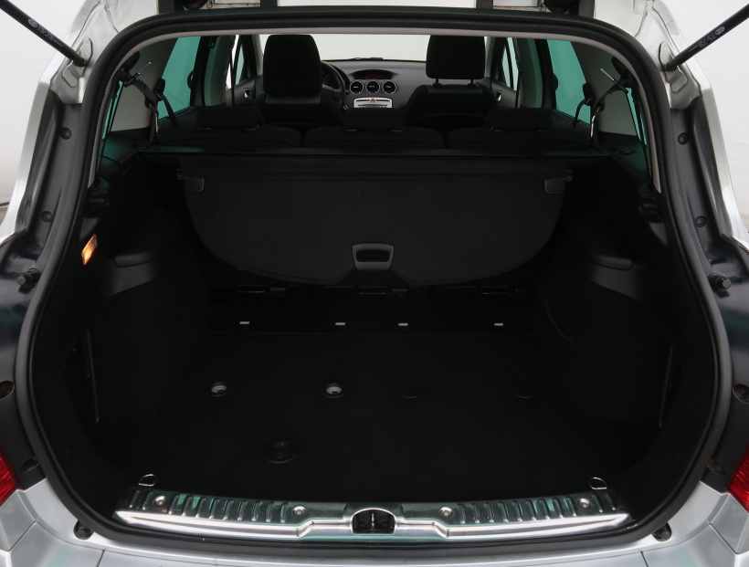 Peugeot 308, 2011
