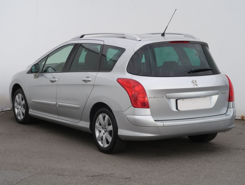 Peugeot 308, 2011