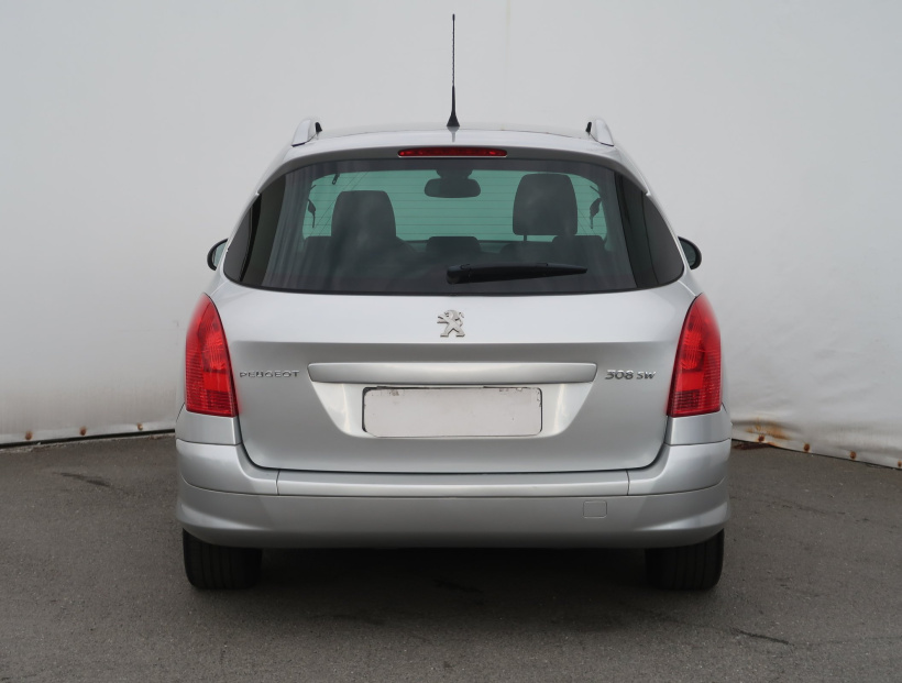 Peugeot 308, 2011