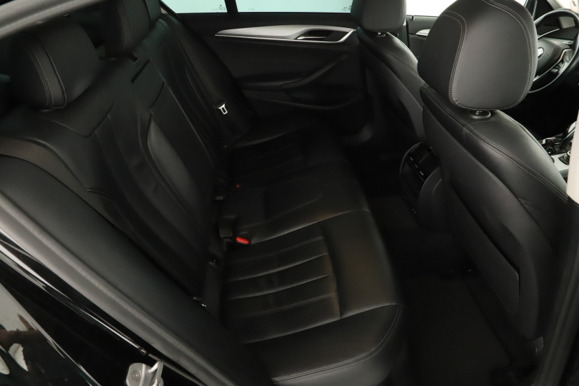 BMW 5, 2020