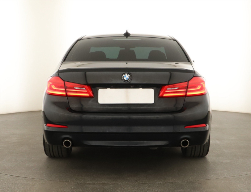 BMW 5, 2020