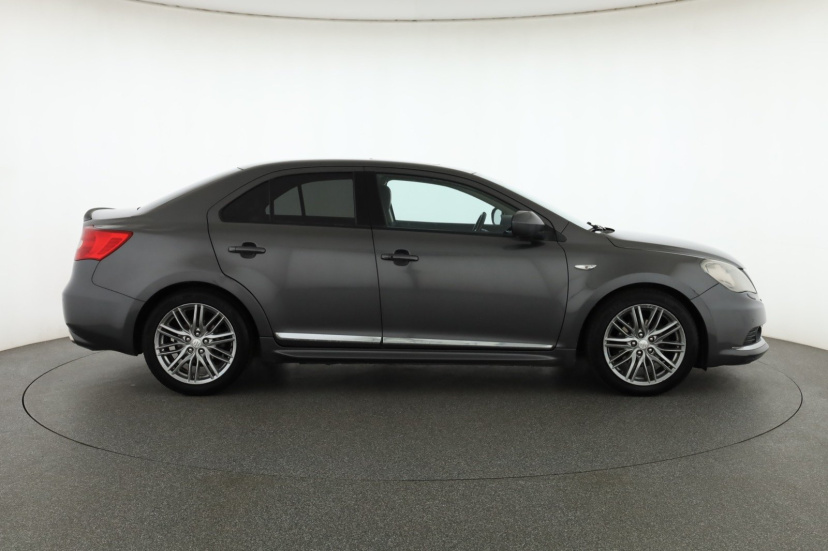 Suzuki Kizashi, 2012