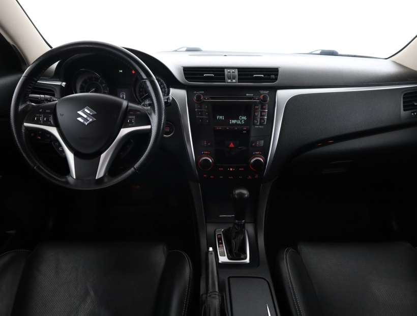 Suzuki Kizashi, 2012
