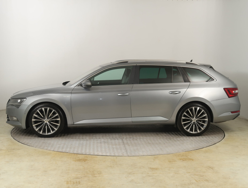 Škoda Superb, 2017