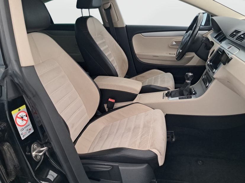 Volkswagen Passat CC, 2010