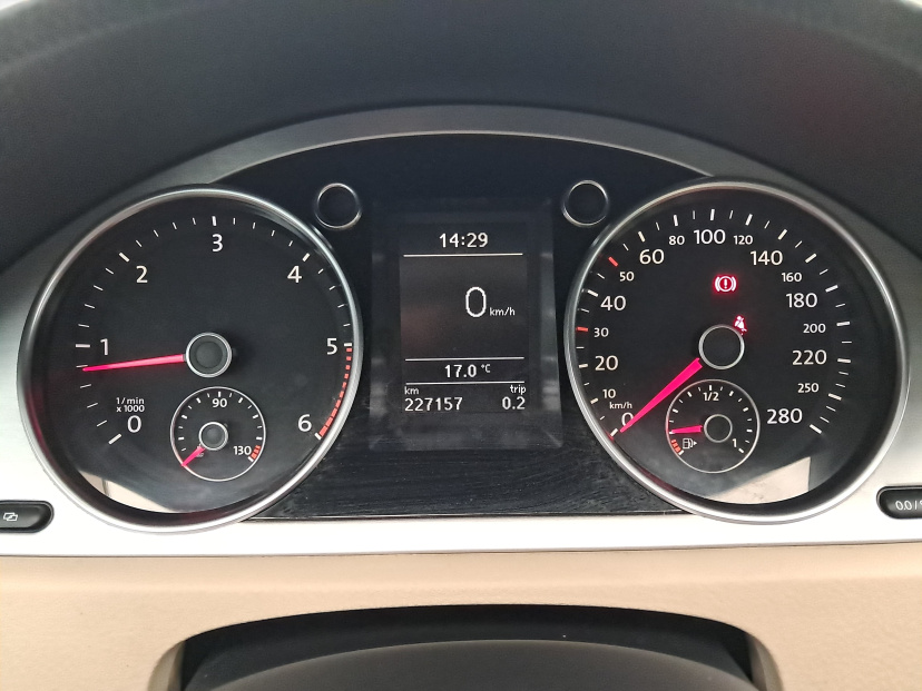 Volkswagen Passat CC, 2010