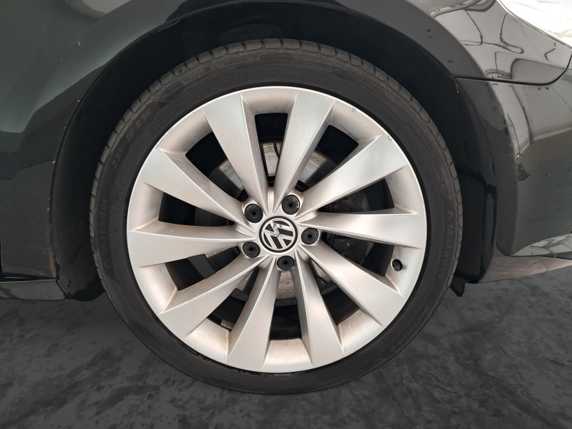 Volkswagen Passat CC, 2010