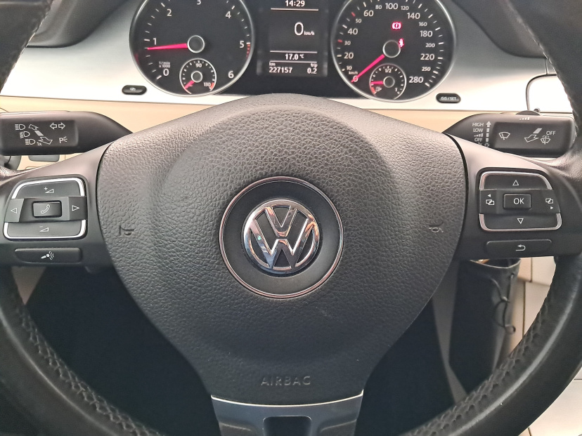 Volkswagen Passat CC, 2010