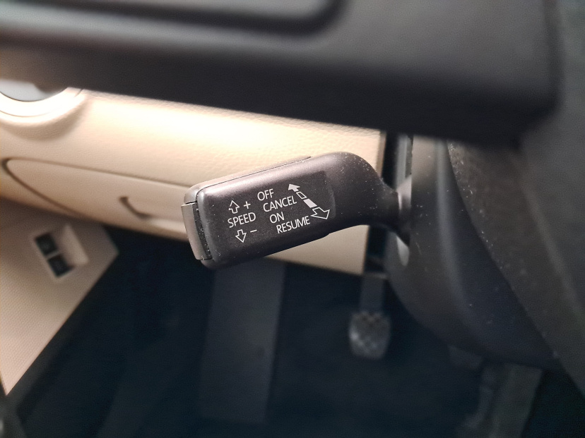 Volkswagen Passat CC, 2010