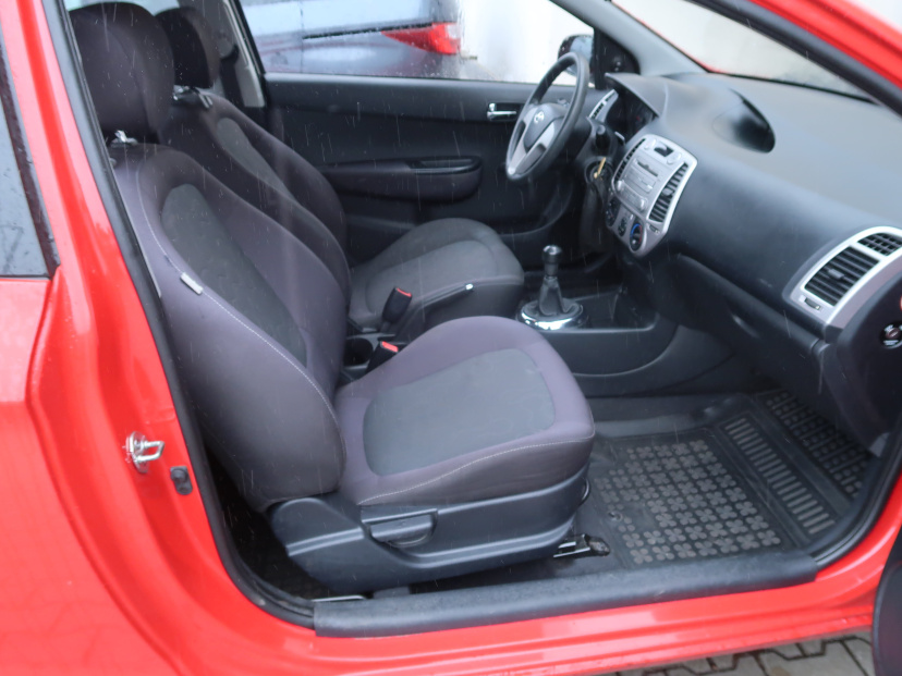 Hyundai i20, 2011