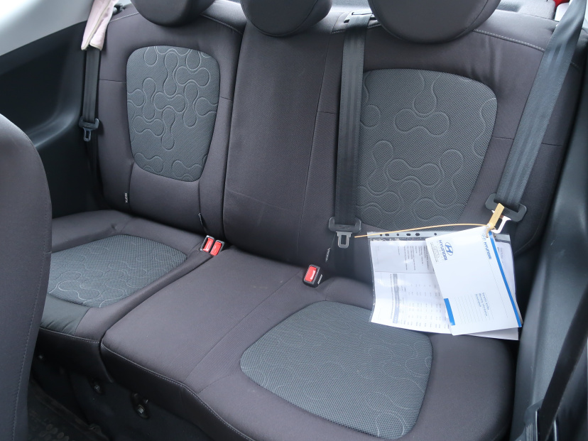 Hyundai i20, 2011