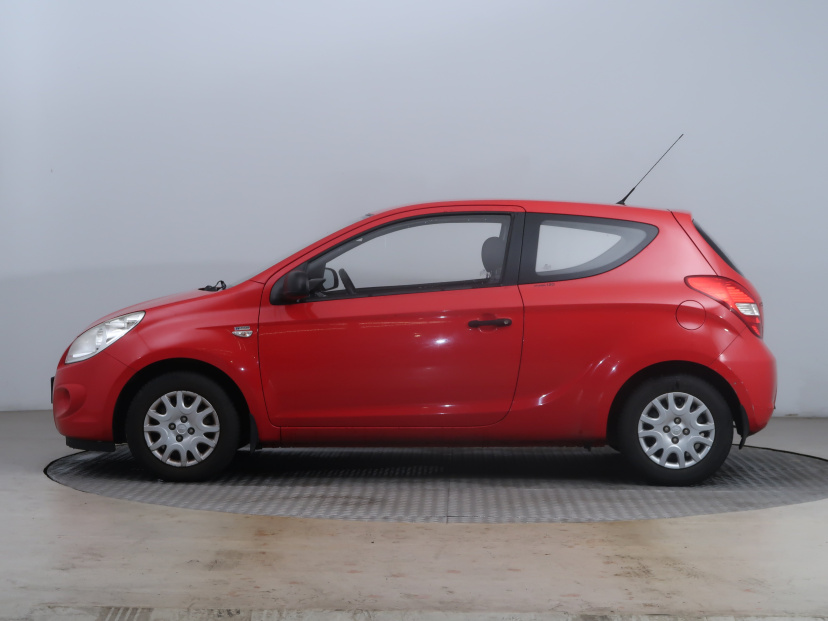 Hyundai i20, 2011