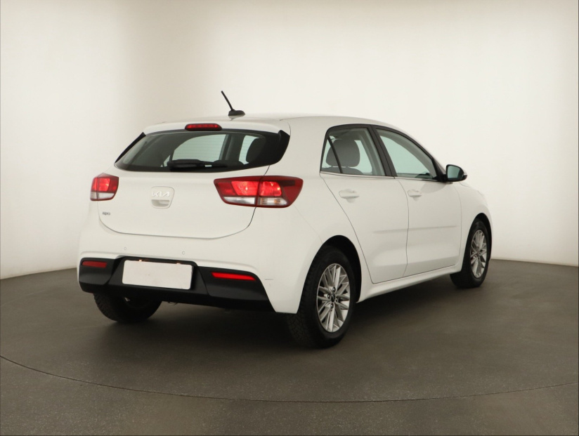 Kia Rio, 2022
