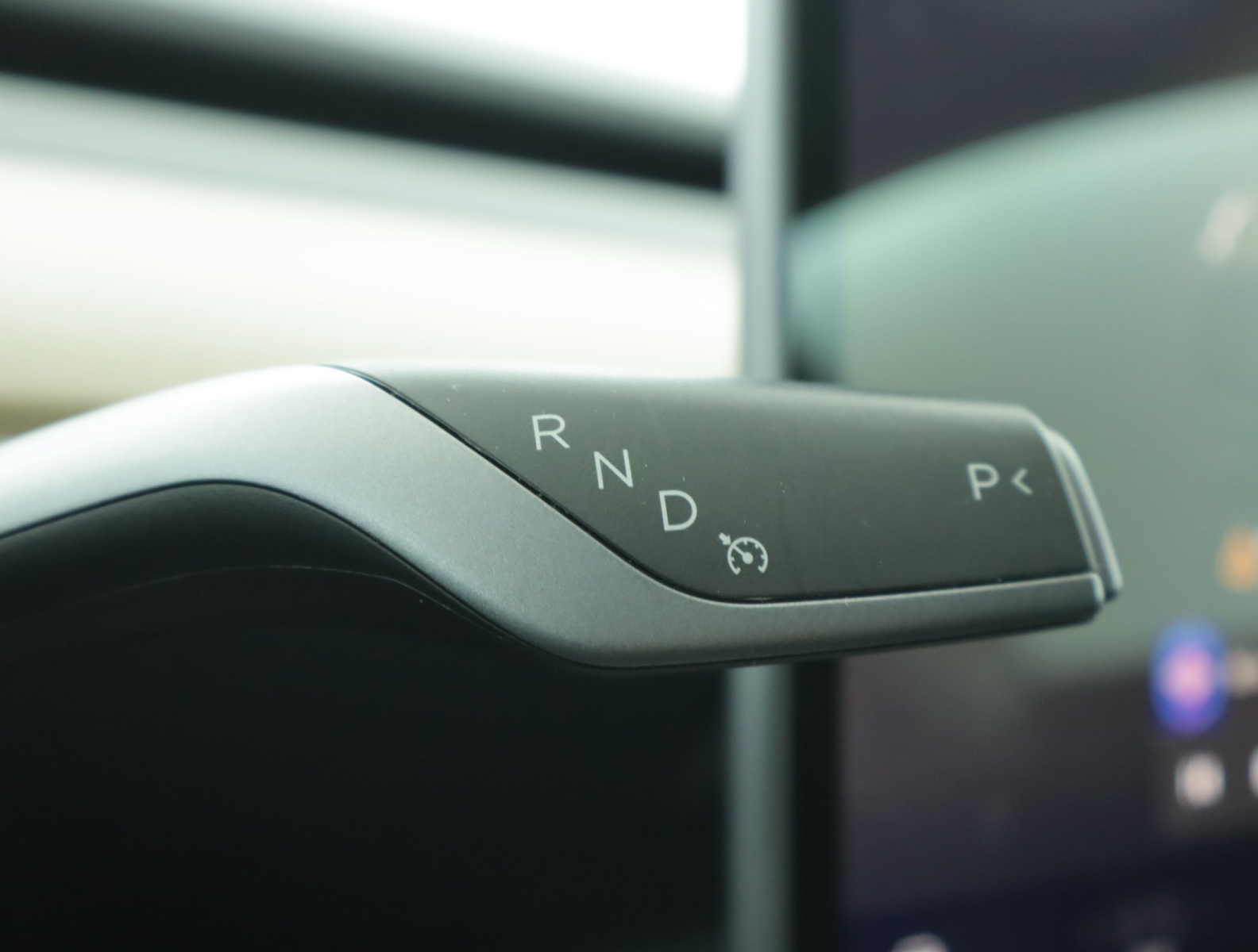 Tesla Model Y Long Range AWD – fotografie 19