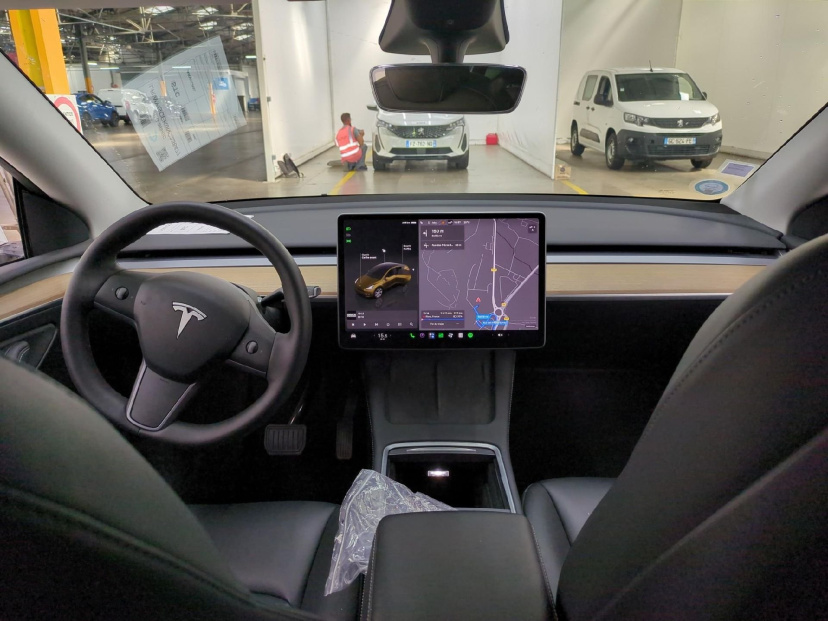 Tesla Model Y, 2022
