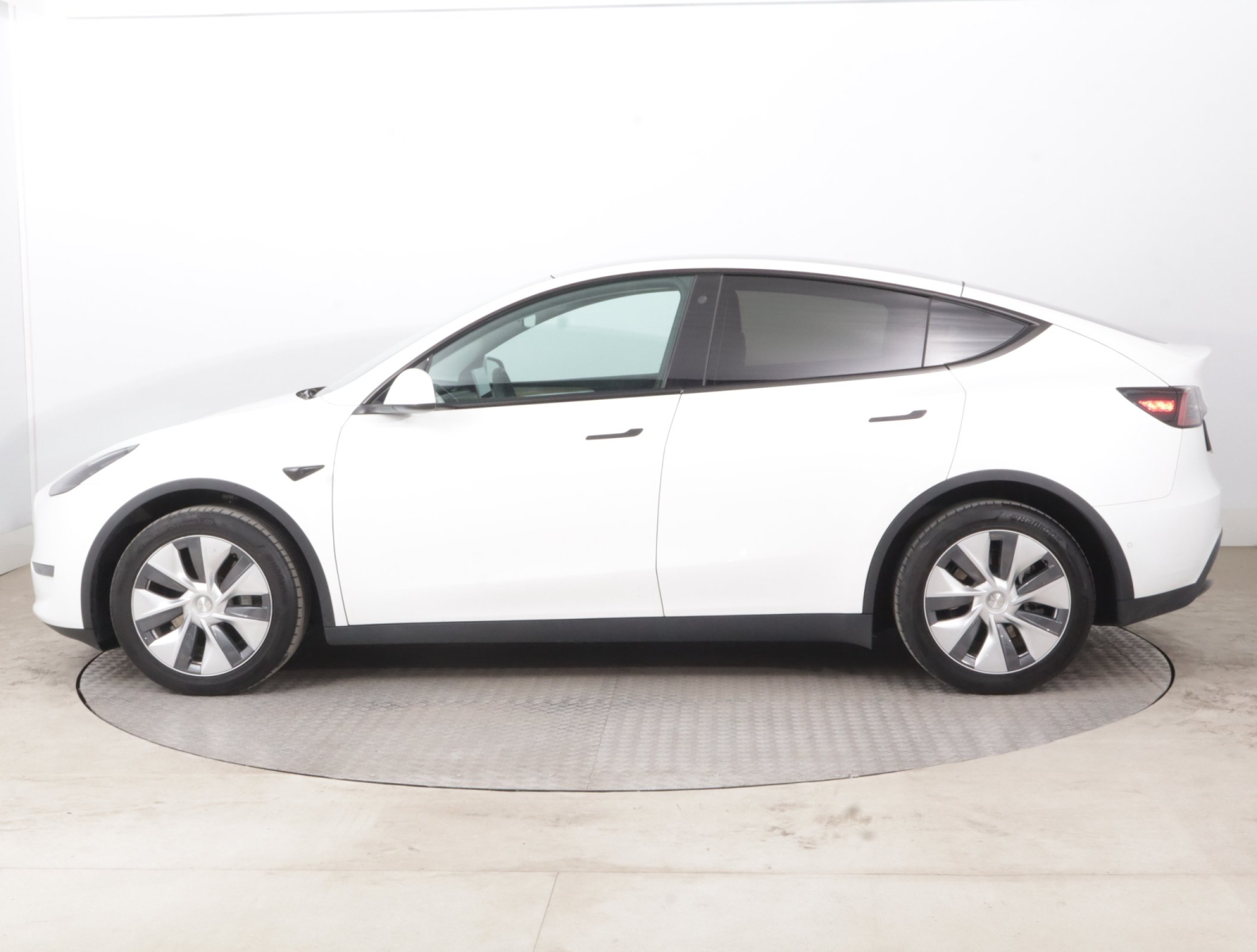 Tesla Model Y - 2022
