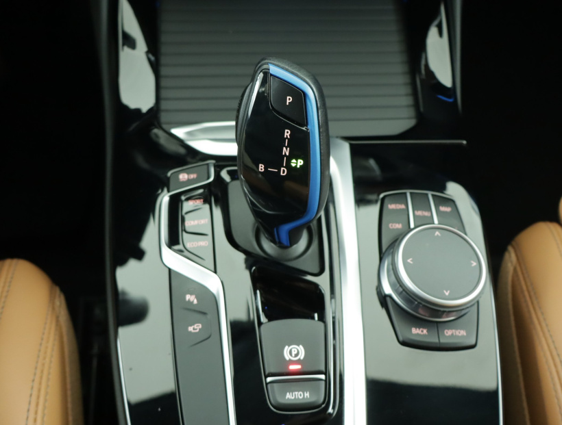 BMW iX3, 2021