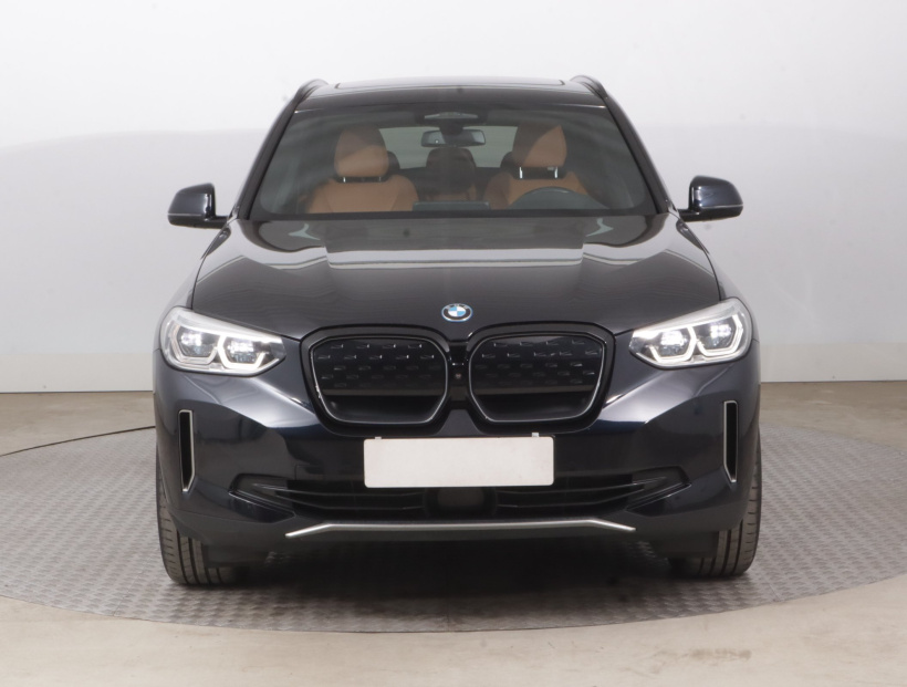 BMW iX3, 2021