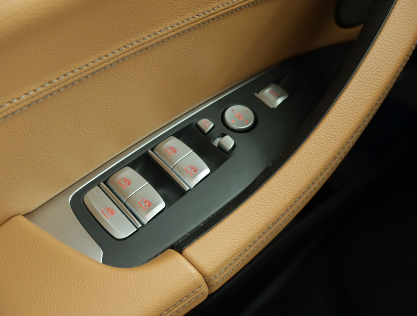 BMW iX3, 2021