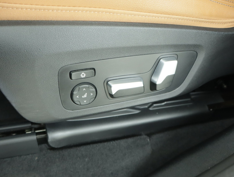 BMW iX3, 2021