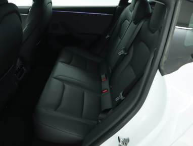 Tesla Model 3 - 2023