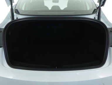 Tesla Model 3 - 2023