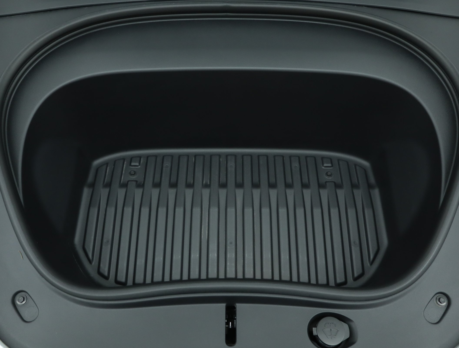 Tesla Model 3 Standard Range Plus – fotografie 23