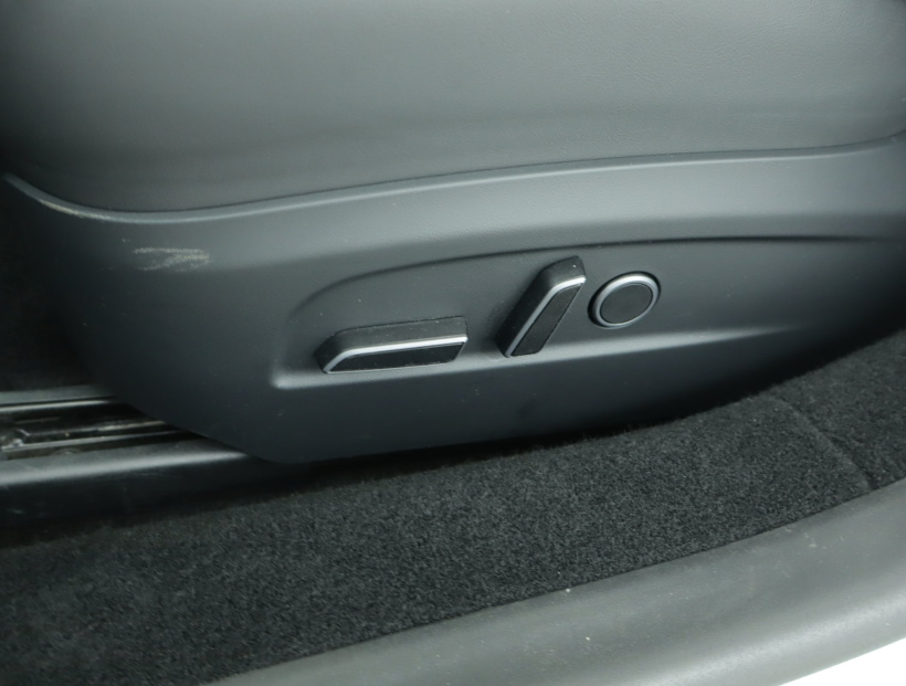 Tesla Model 3, 2023