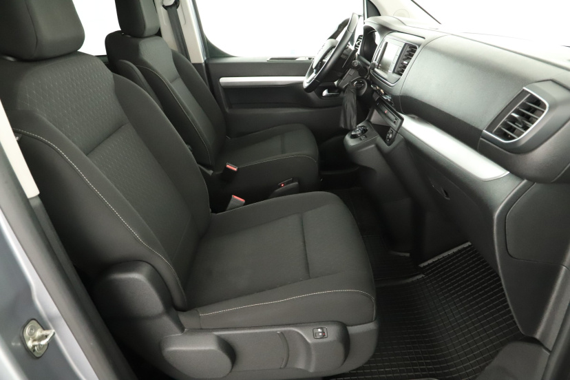 Opel Zafira Life, 2022