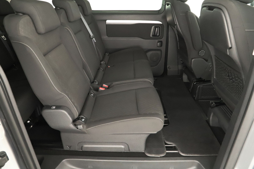 Opel Zafira Life, 2022