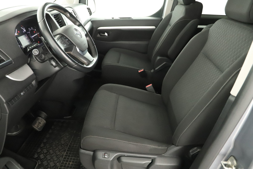 Opel Zafira Life, 2022