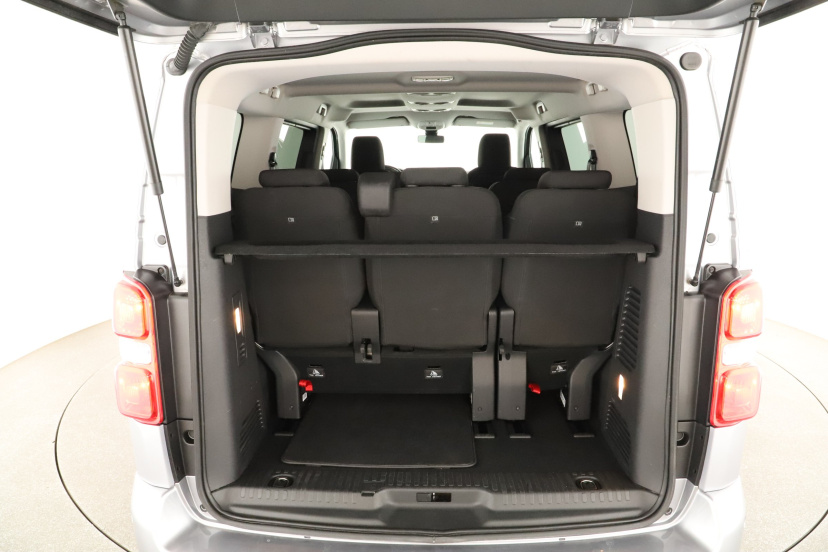 Opel Zafira Life, 2022