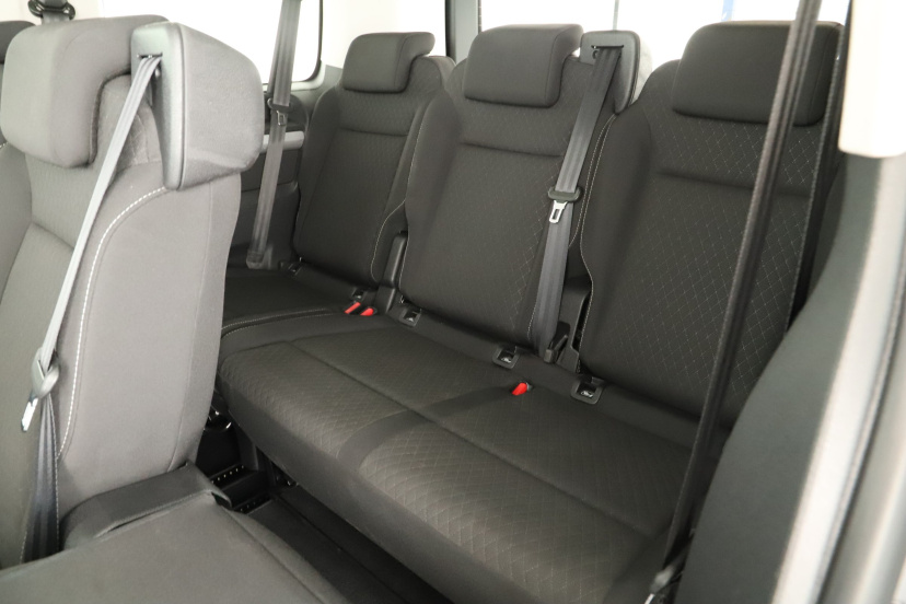 Opel Zafira Life, 2022
