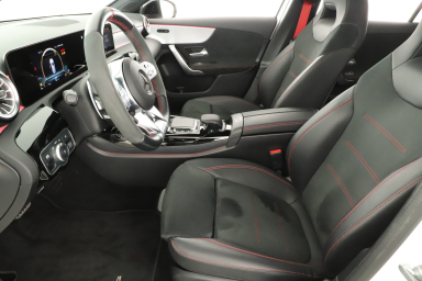 Mercedes-Benz A - 2021