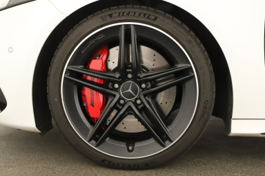 Mercedes-Benz A - 2021