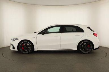 Mercedes-Benz A - 2021
