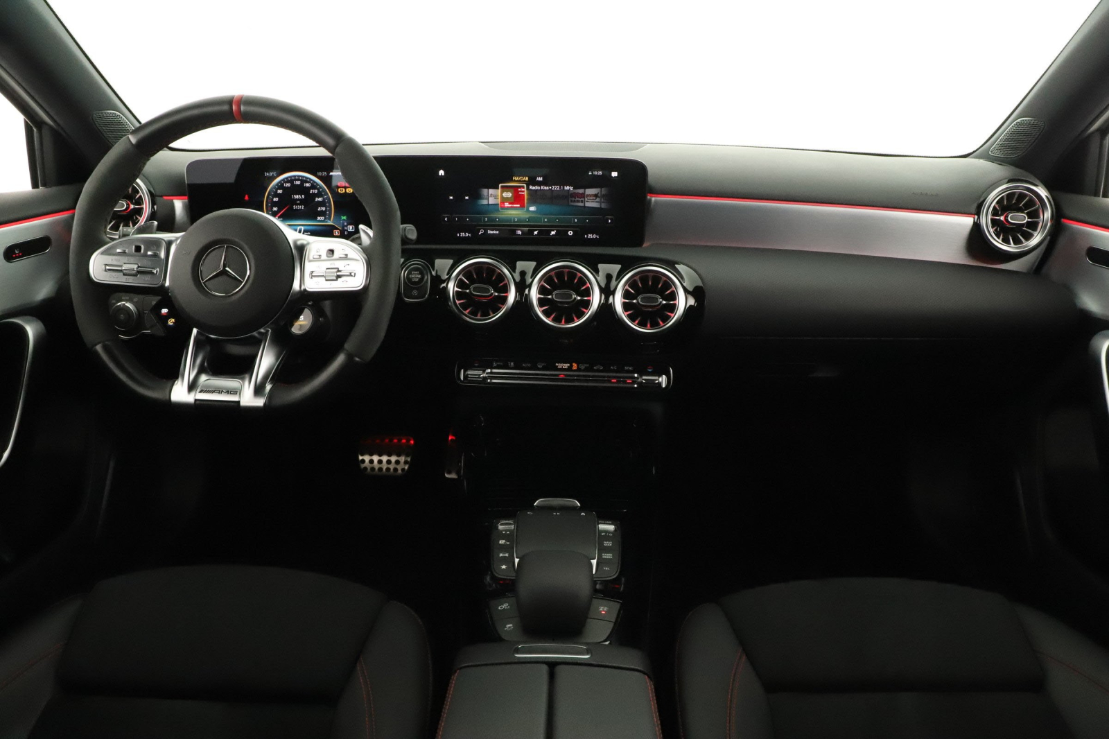 Mercedes-Benz A - 2021