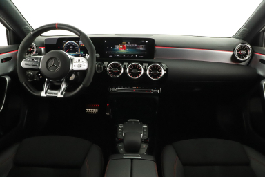 Mercedes-Benz A - 2021