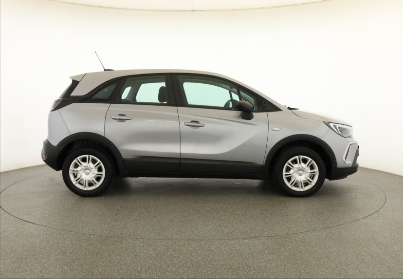 Opel Crossland, 2021