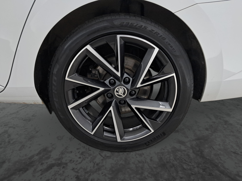 Škoda Superb, 2021