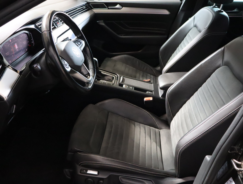 Volkswagen Passat, 2021