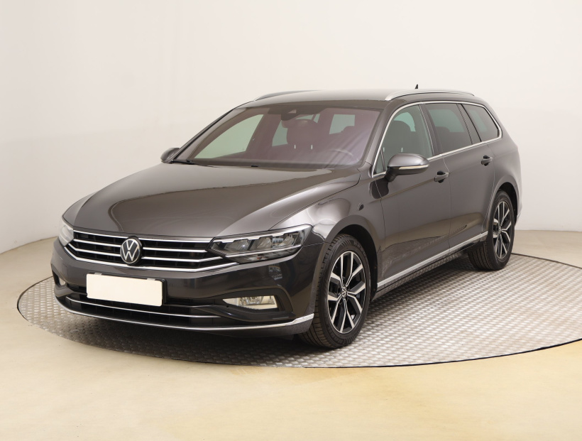 Volkswagen Passat, 2021