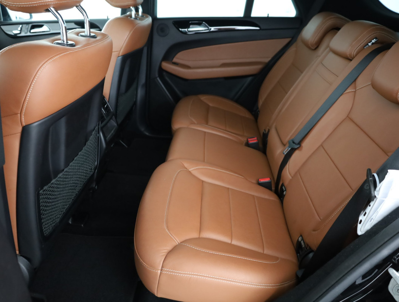 Mercedes-Benz GLE, 2016