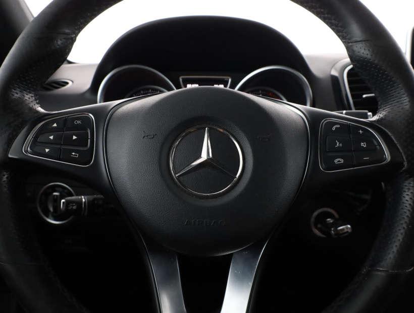 Mercedes-Benz GLE, 2016